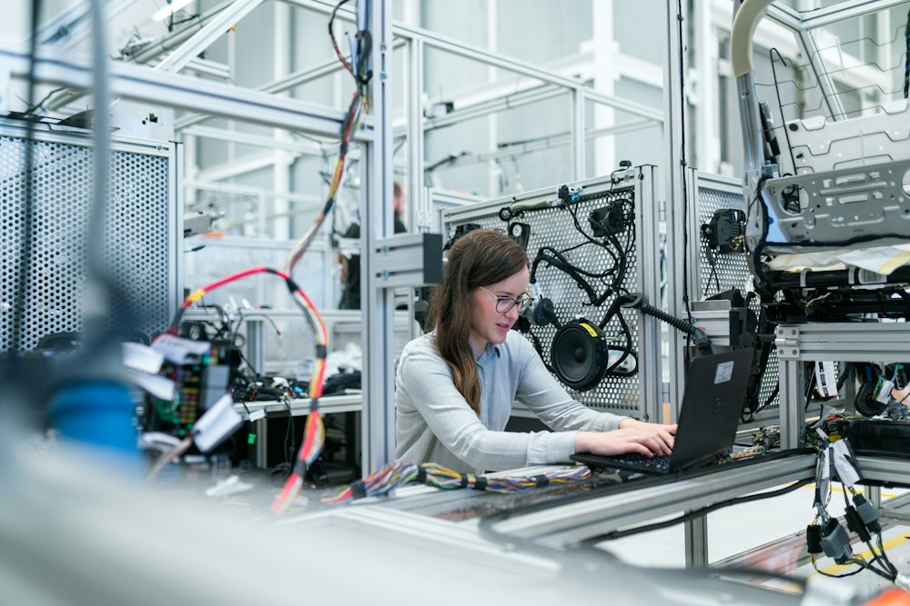 Sweater Labels and Care Tags: Compliance Rules for US, EU and UK Markets